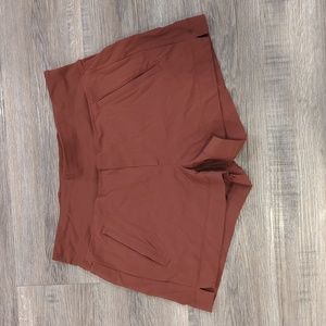 Athleta Trekkie North Short Size 8